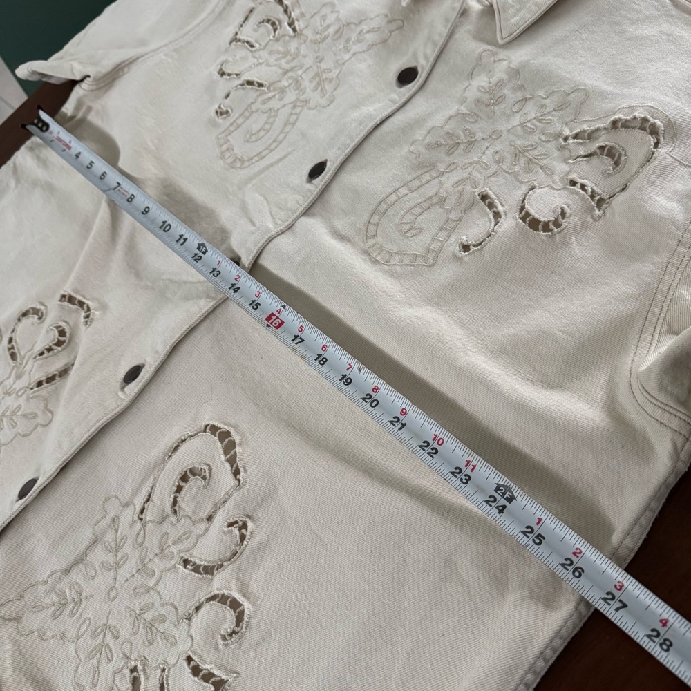 Reclaimed Vintage Cream Denim Short Sleeve Button-Up Shirt with Embroidery - Picture 12 of 15